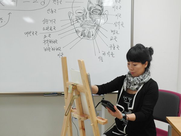 드로잉 교실의 이모저모 메인 이미지